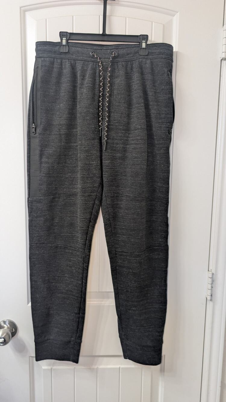 American Eagle Outfitters AE Active Flex Men’s Gray Jogger Pants M Drawstring